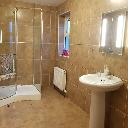 Ethan House * Cill Airne