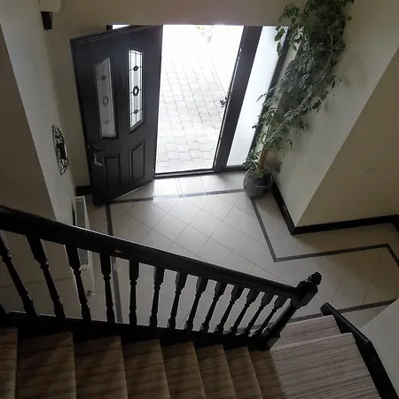 Apartman Ethan House *